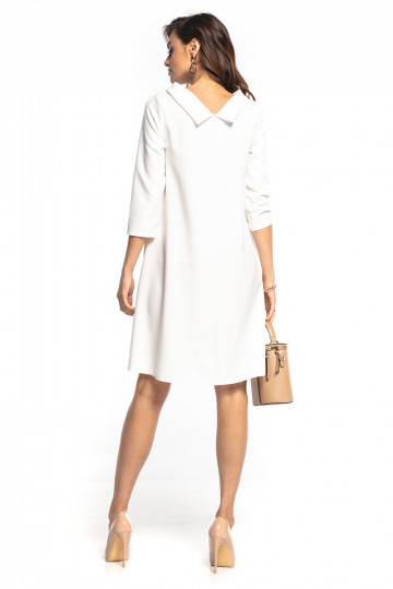 Baltos spalvos suknelė... 2