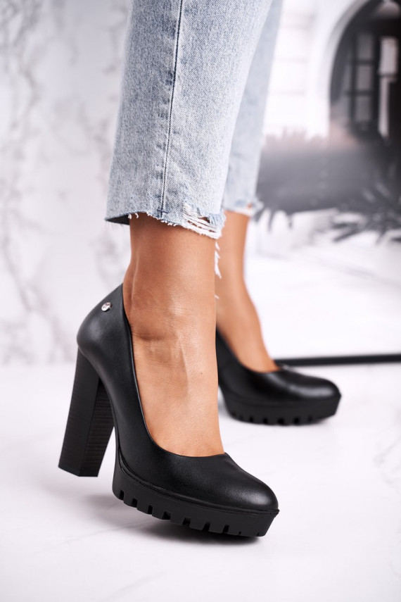   Bateliai su kulniukais  02629-01 juodos spalvos 