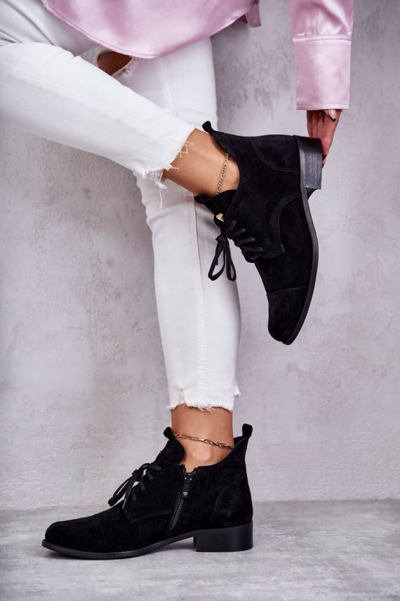 iš zomšos Aulinukai  su raišteliais Nicole 2781 juodos spalvos