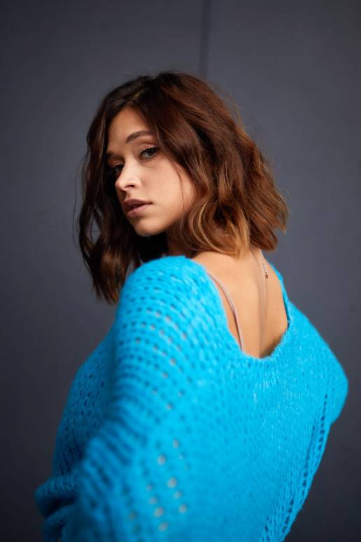  oversize megztinis žydros spalvos 02200