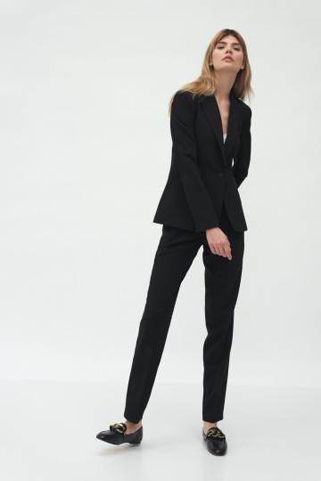 Juodos spalvos švarkas... 2