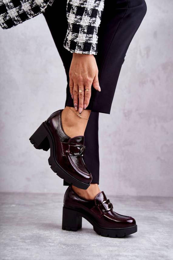 Elegantiško stiliaus batai su kulniukais Ze Srebrną Ozdobą bordo spalvos Harmell