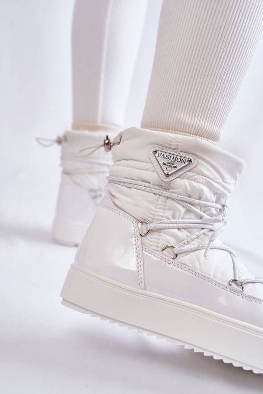 sniego batai su raišteliais baltos spalvos Carrios    sniego batai su raišteliais baltos spalvos Carrios