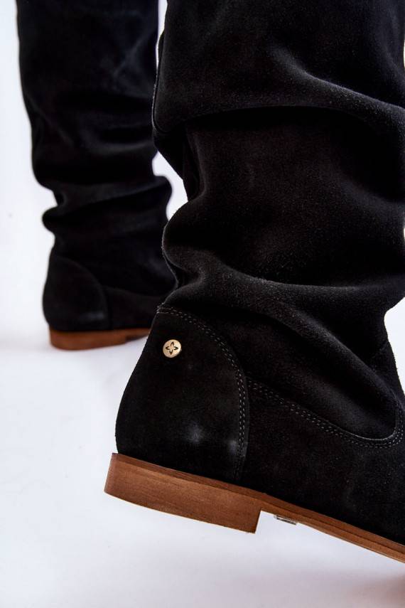   iš zomšos ilgaauliai batai iki kelių  05790-01 juodos spalvos