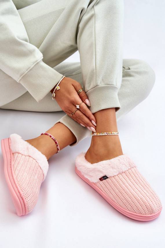   Šiltos šlepetės Įsispiriamo modelio su kailiuku rožinės spalvos Leriss