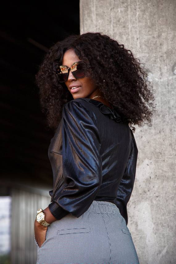 Moteriškas bodis juodos spalvos