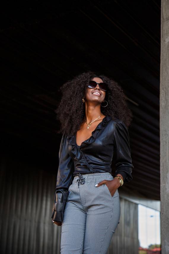 Moteriškas bodis juodos spalvos