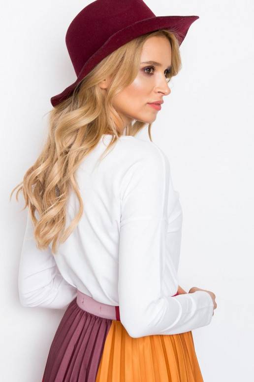 Baltos spalvos palaidinė modelis BFG