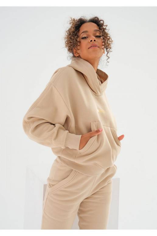 Smėlio spalvos džemperis su kišene priekyje