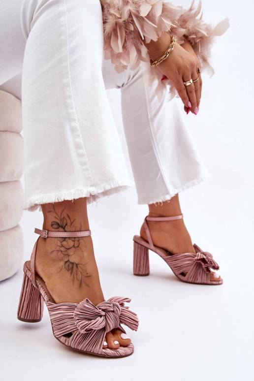 madingos basutės su kaspinais su kulniukais smėlio spalvos Callum