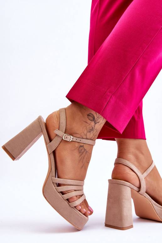   Zomšinės basutės su kulniukais ir platforma smėlio spalvos Verda