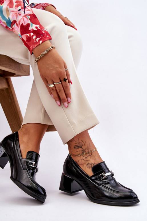  su lako efektu Bateliai juodos spalvos Damira